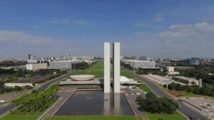 Qual é a média do custo mensal para morar em Brasília - DF